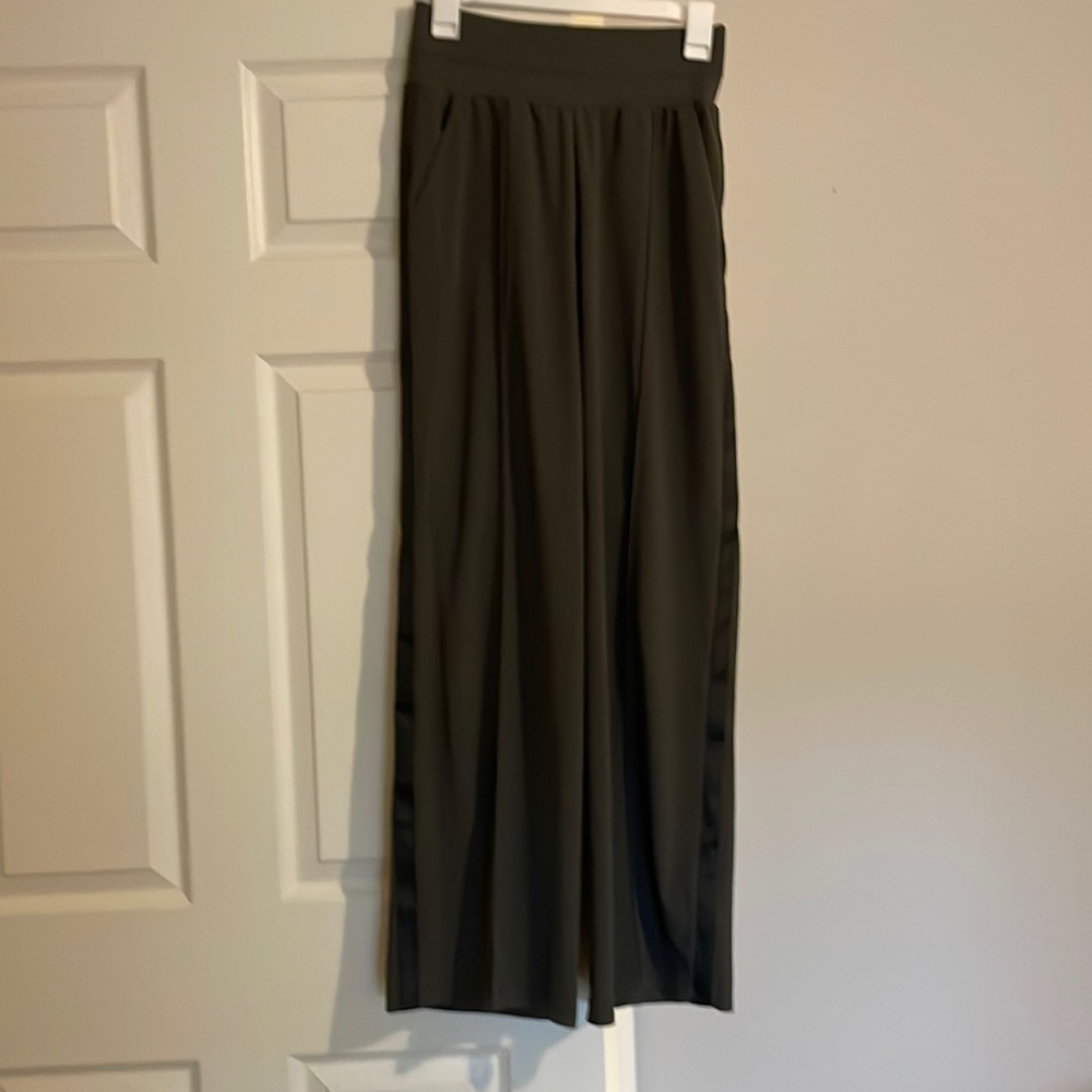 Athleta wide leg pants